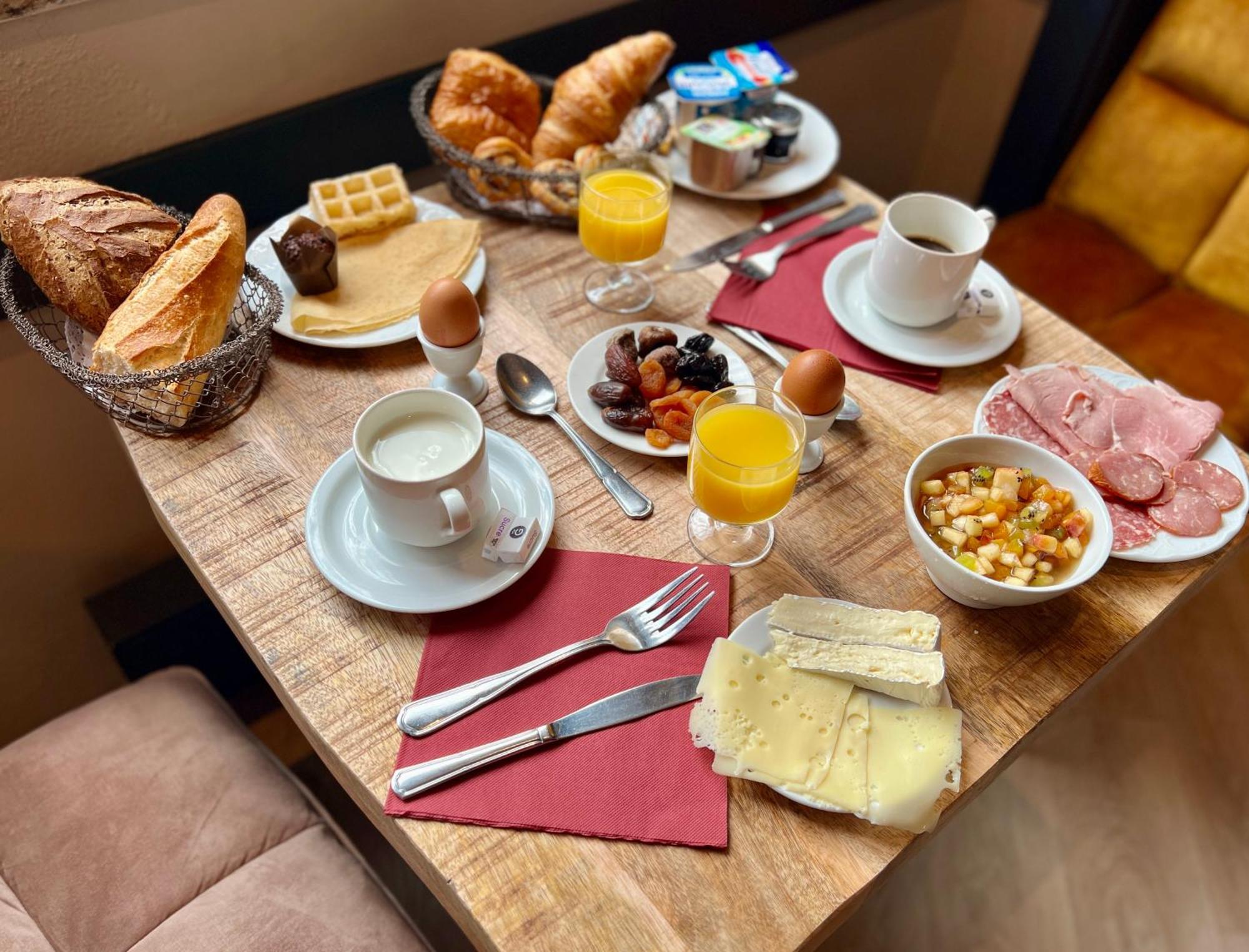 Logis Hotel, Chalets Et Restaurant Les Chatelmines La Bresse Eksteriør billede