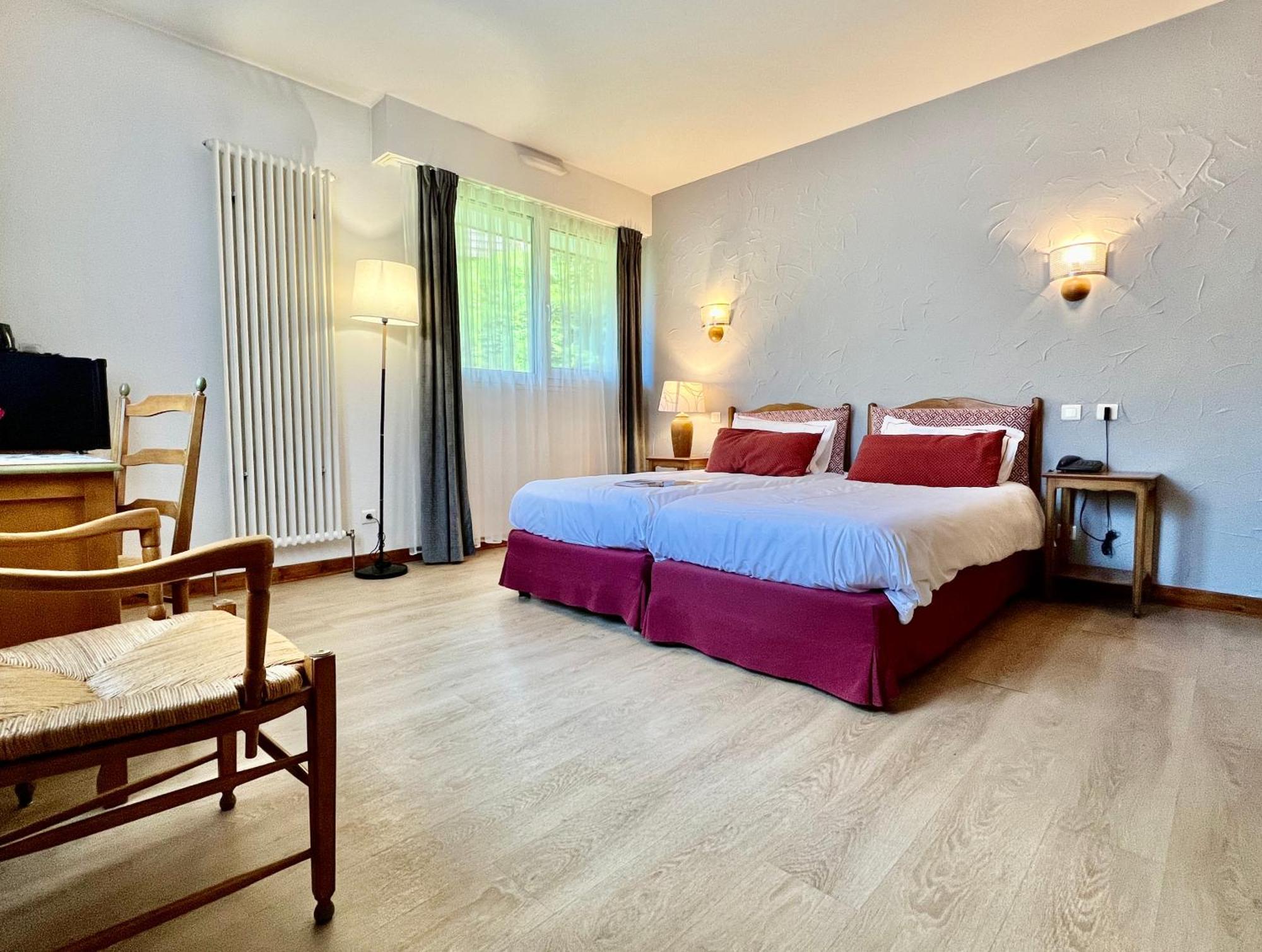 Logis Hotel, Chalets Et Restaurant Les Chatelmines La Bresse Eksteriør billede