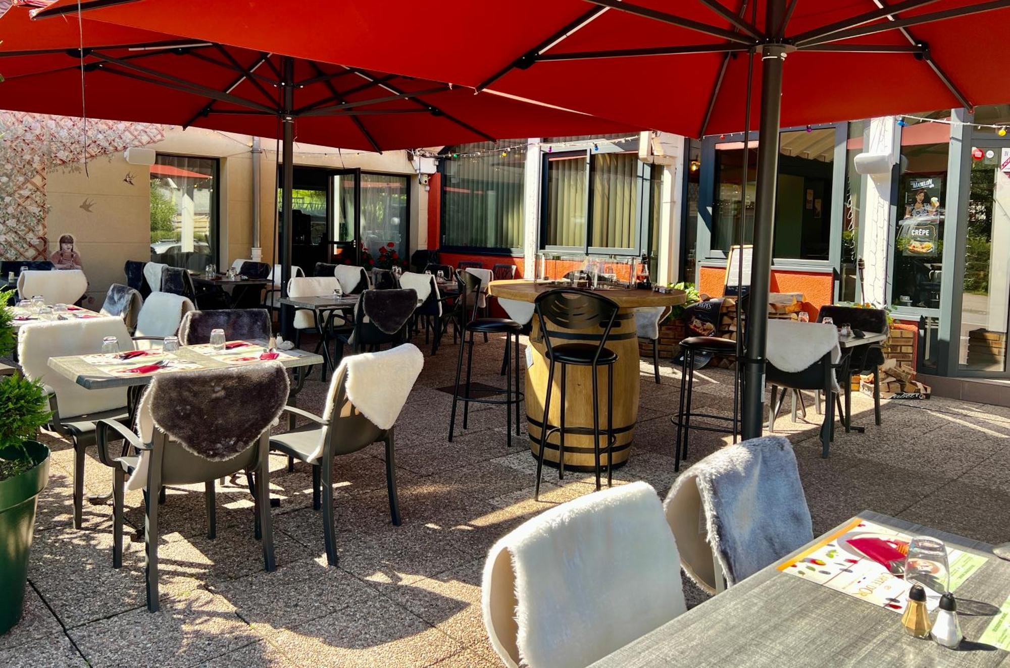 Logis Hotel, Chalets Et Restaurant Les Chatelmines La Bresse Eksteriør billede
