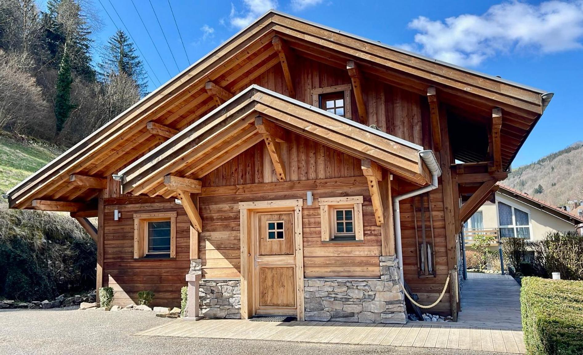 Logis Hotel, Chalets Et Restaurant Les Chatelmines La Bresse Eksteriør billede